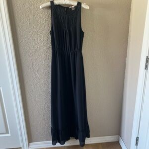Forever 21 Black Sleeveless Maxi Dress